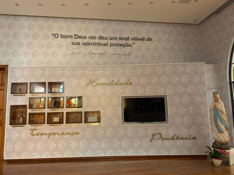 2b395f6e-bcdd-4e84-b1b9-411a49de257c