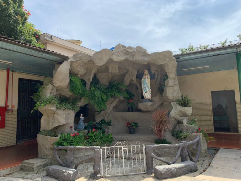 e50306e4-f7bc-4e5d-aba6-6cb1bd776035